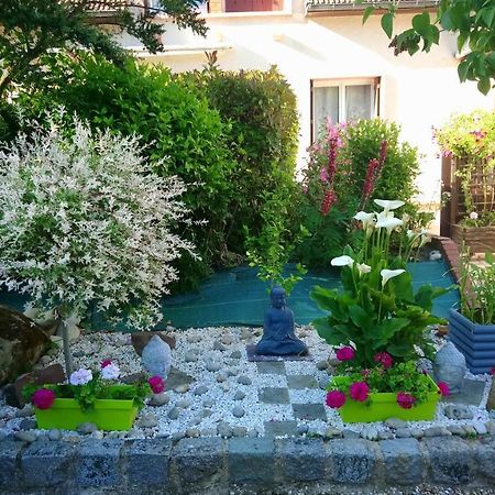 4 Rue Guy De Maupassant Apartment Valmont  Bagian luar foto