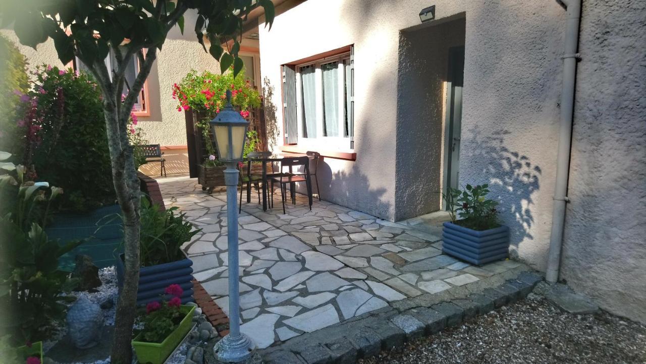 4 Rue Guy De Maupassant Apartment Valmont  Bagian luar foto